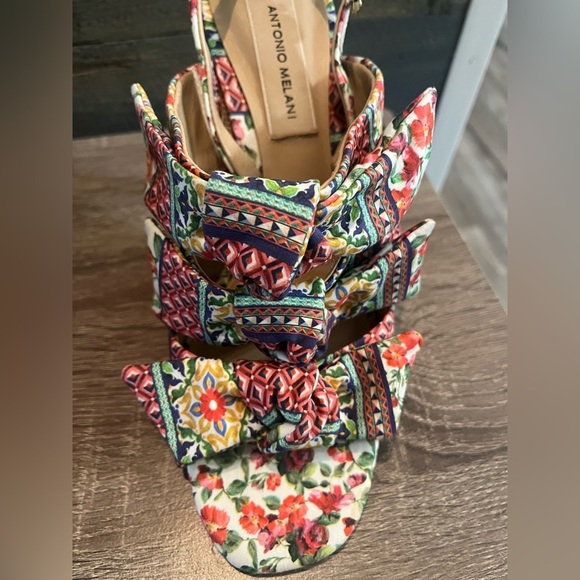 Antonio Melani Floral Heels🌹🌸🌹 Size 7 - Picture 11 of 16